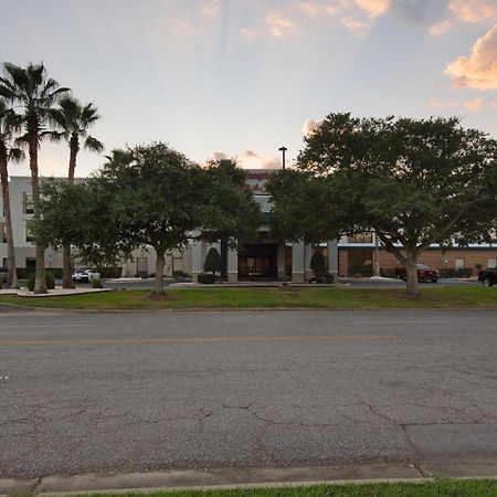 Hampton Inn & Suites Pensacola I-10 N At University Town Plaza Ferry Pass Exterior foto