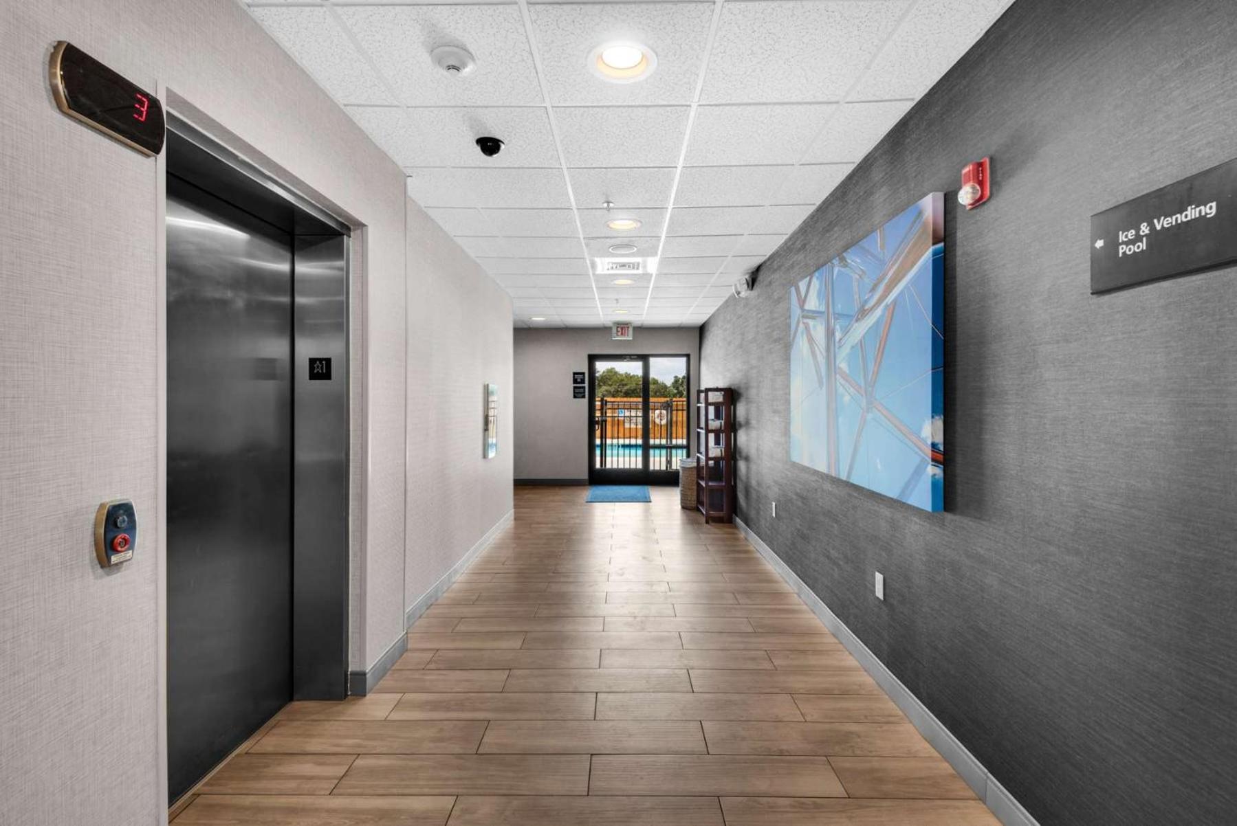 Hampton Inn & Suites Pensacola I-10 N At University Town Plaza Ferry Pass Exterior foto