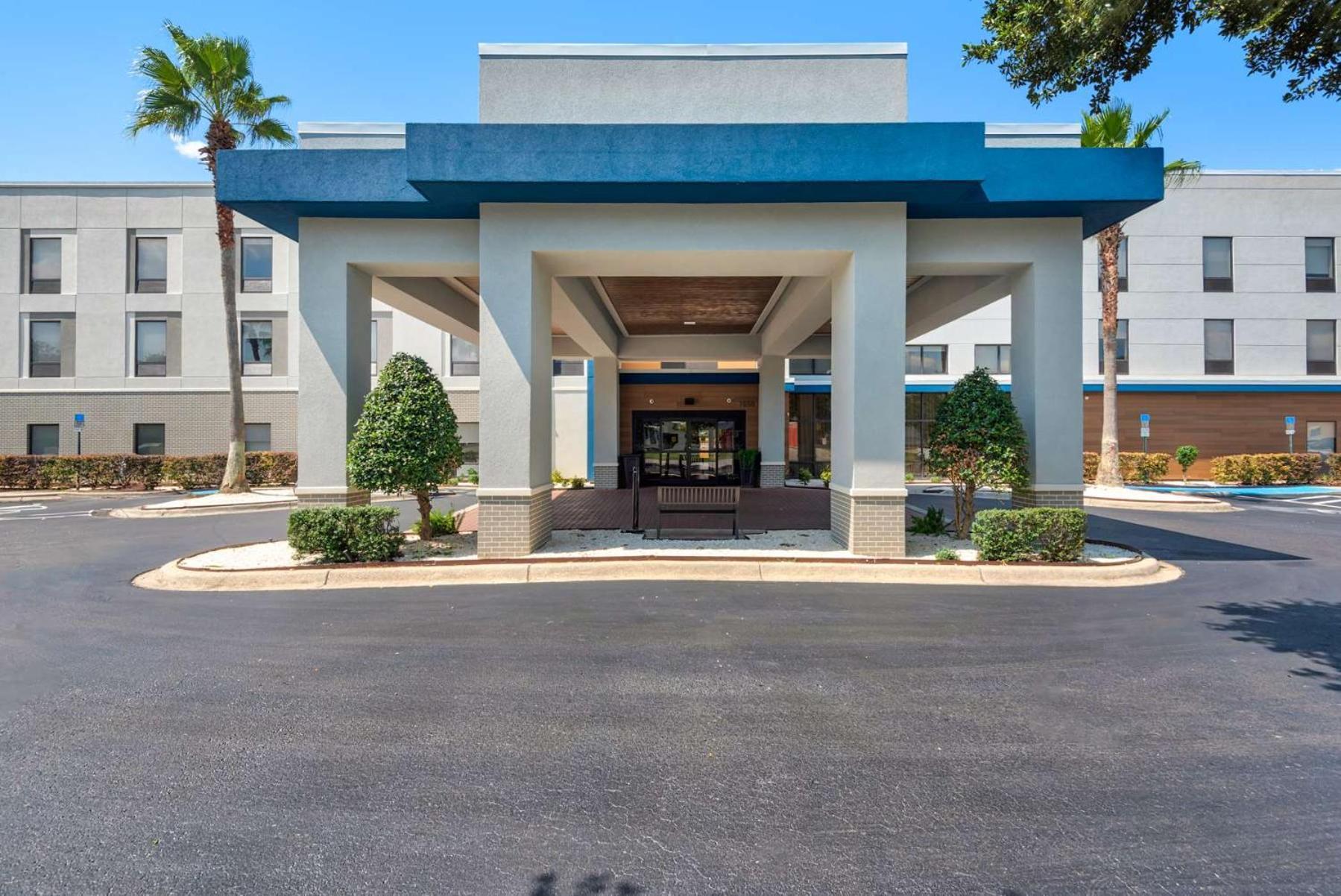 Hampton Inn & Suites Pensacola I-10 N At University Town Plaza Ferry Pass Exterior foto