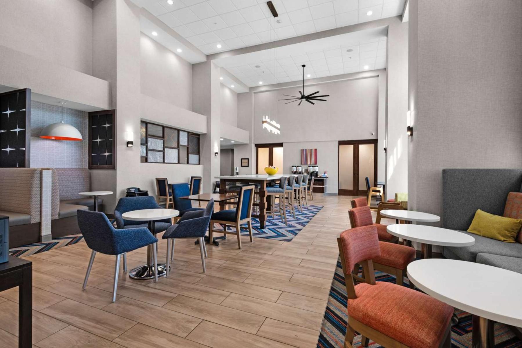 Hampton Inn & Suites Pensacola I-10 N At University Town Plaza Ferry Pass Exterior foto