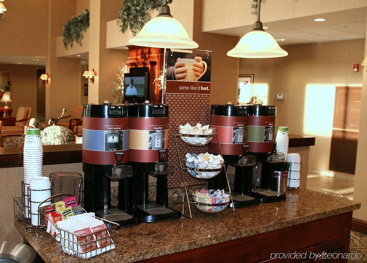 Hampton Inn & Suites Pensacola I-10 N At University Town Plaza Ferry Pass Restaurante foto
